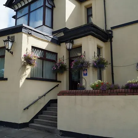 Gæstehus East Mount House 3*