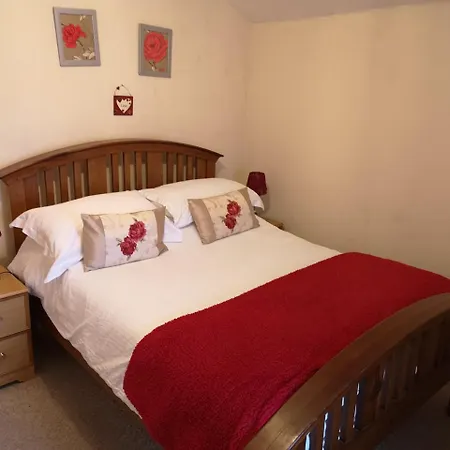 East Mount House 3* Barrow-in-Furness