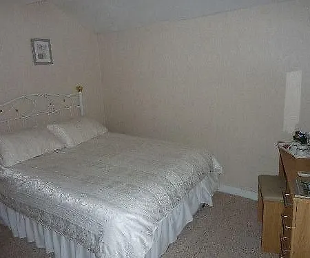 East Mount House بارو في فرنيس