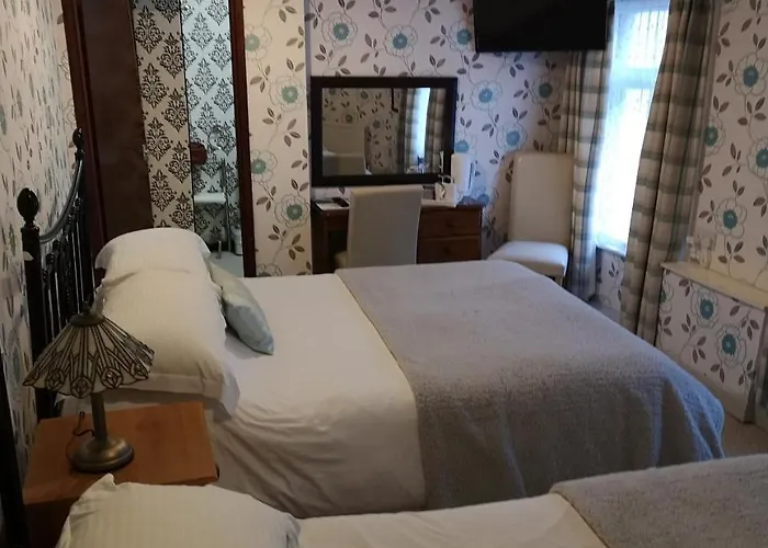 East Mount House Guest house 3*