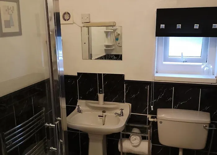 East Mount House 3* Barrow-in-Furness