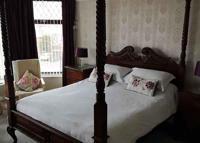 East Mount House بيت ضيافة